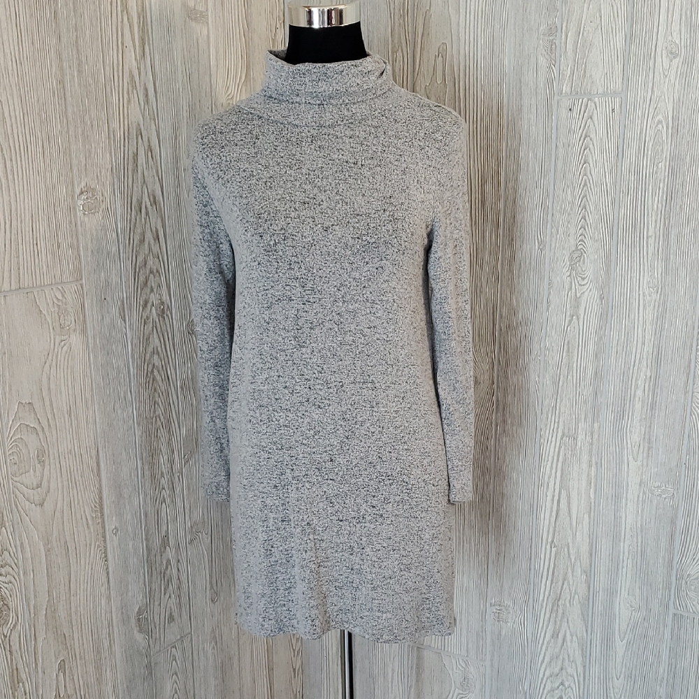 Old Navy Heather Gray Long Sleeve Dress